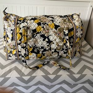 Vera Bradley Duffel Bag💛